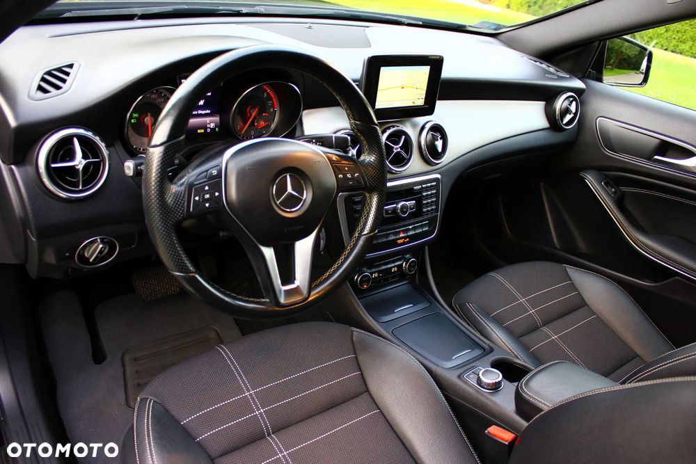 Mercedes-Benz GLA 200 (CDI) d 7G-DCT AMG Line - 27