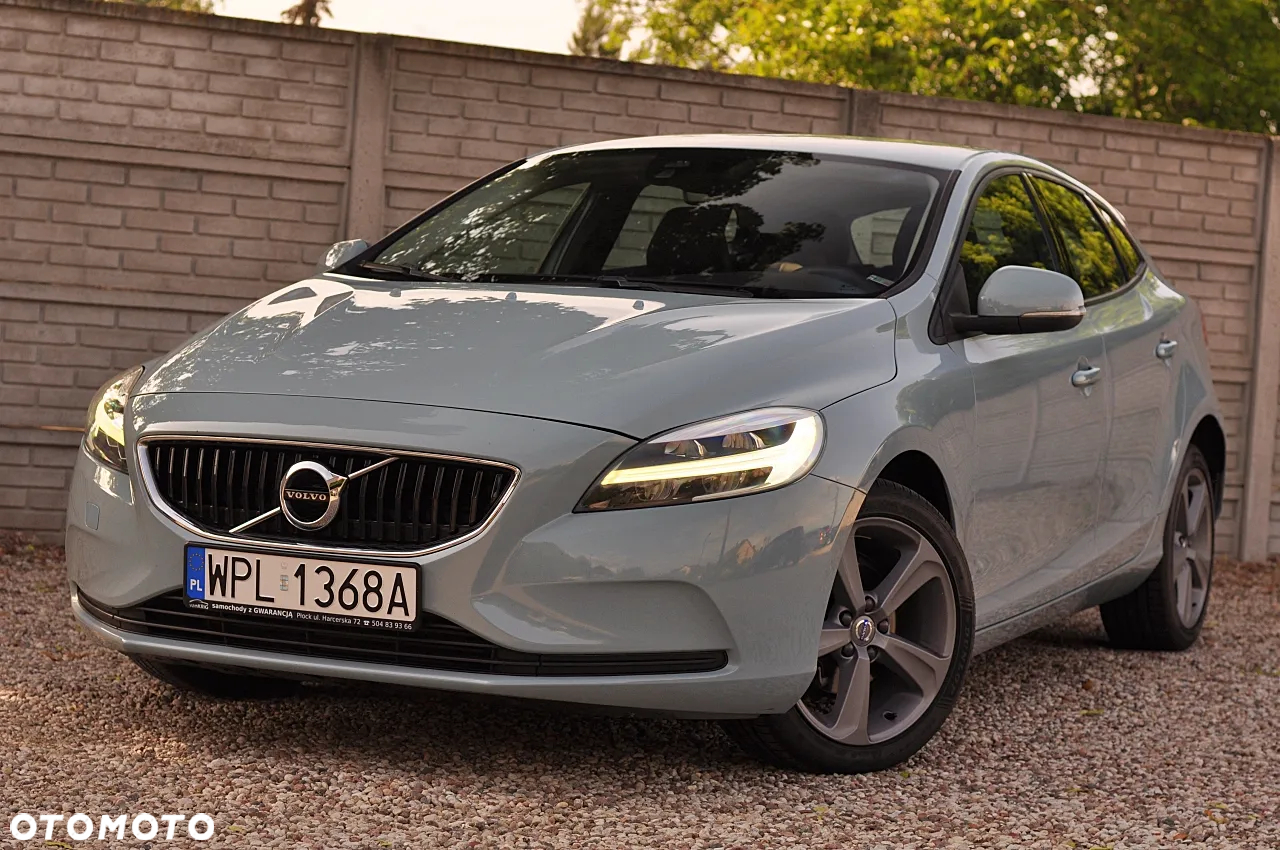 Volvo V40 D2 Momentum - 4