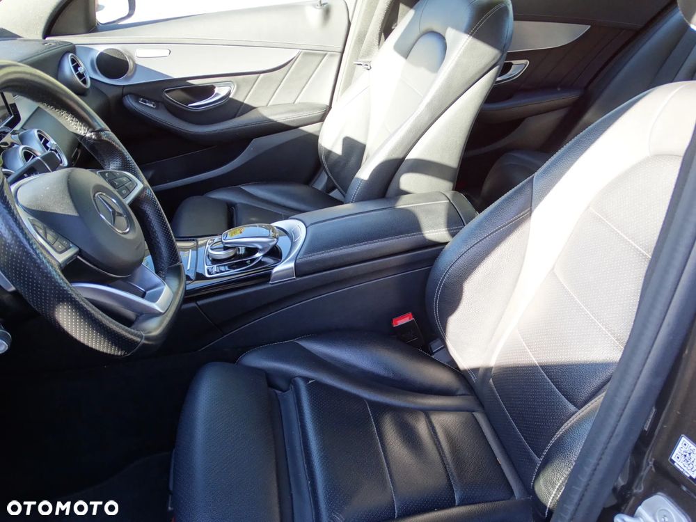Mercedes-Benz Klasa C 180 7G-TRONIC - 25