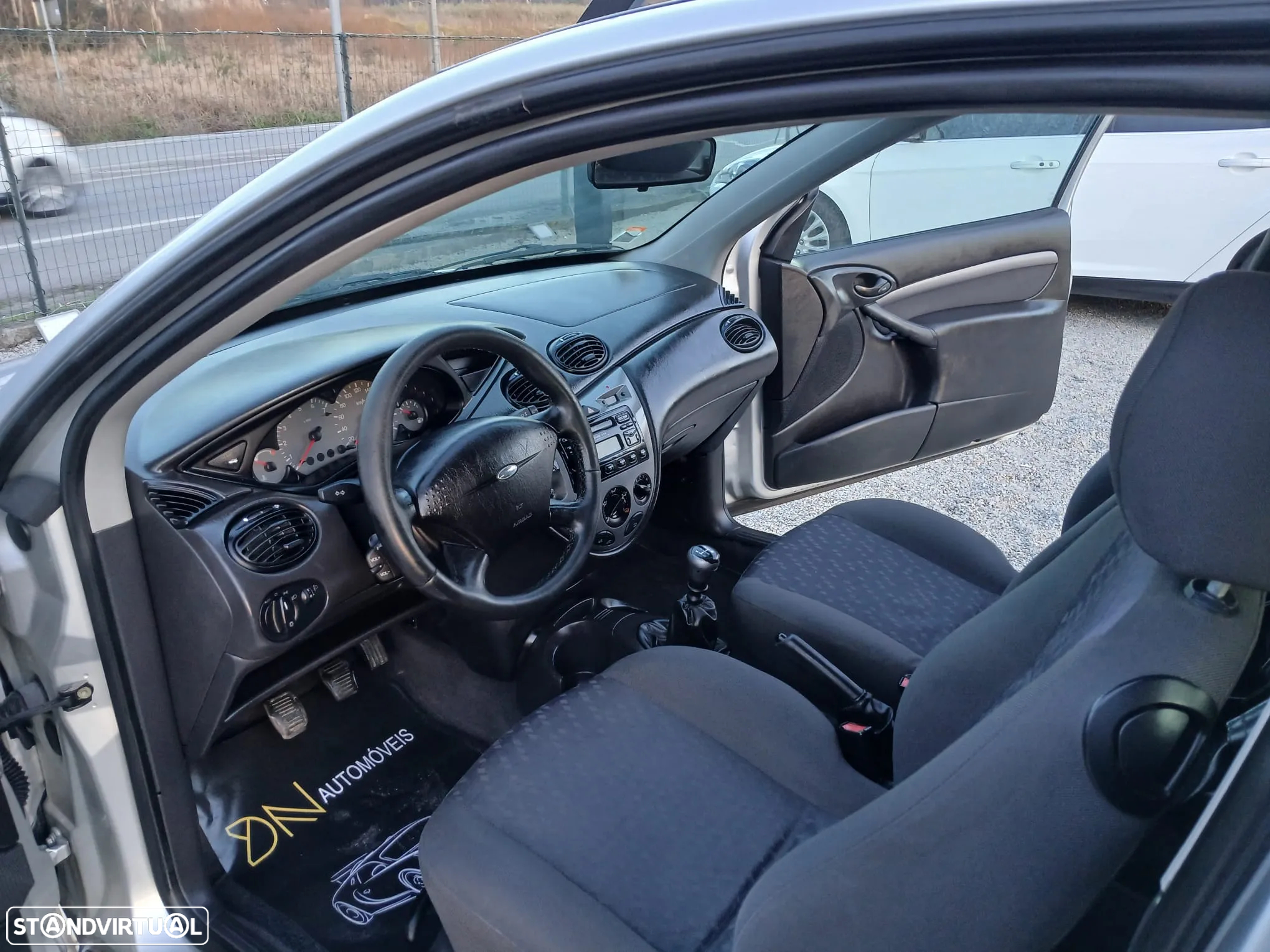 Ford Focus 1.8 TDDI - 6