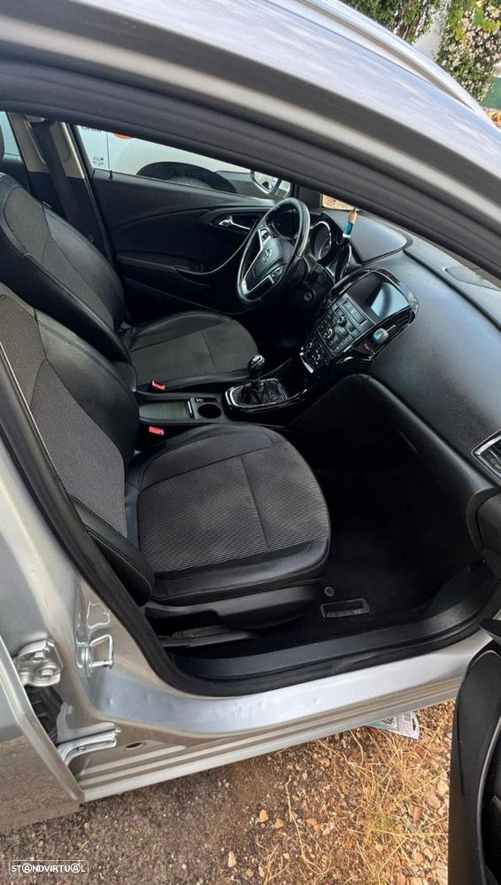 Opel Astra Sports Tourer - 5