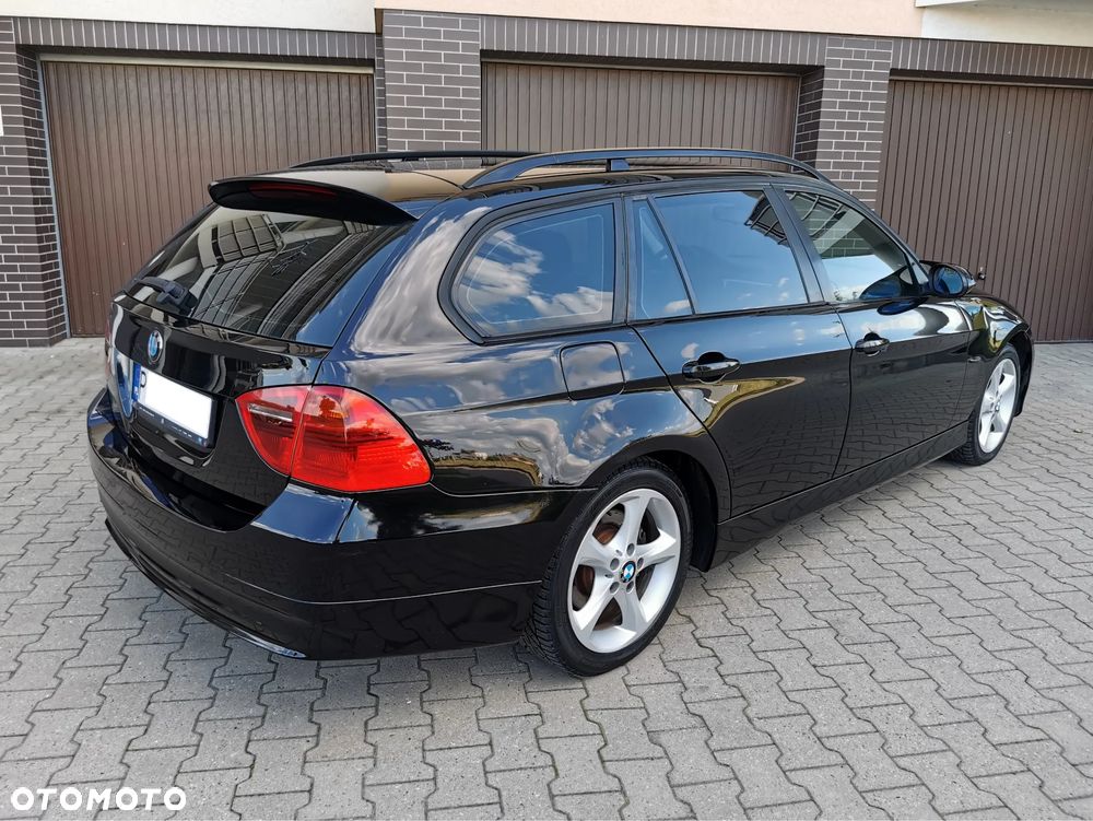 BMW Seria 3 318d - 4