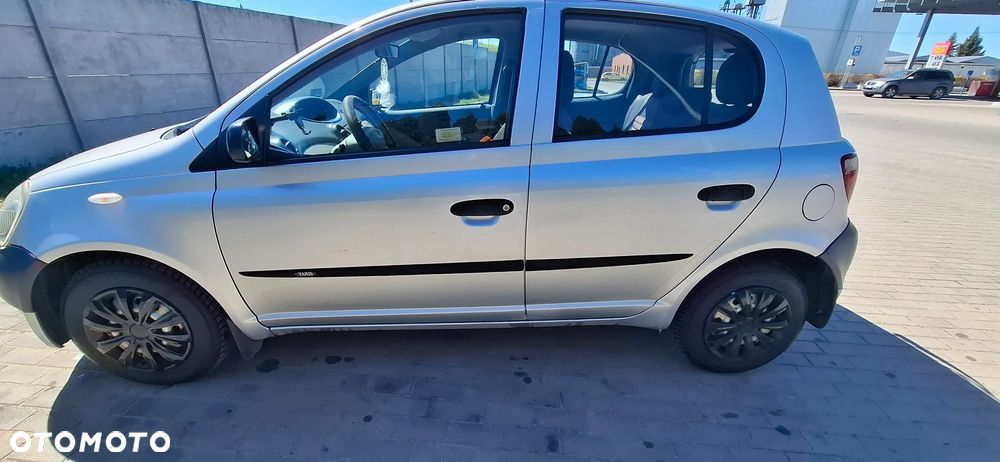 Toyota Yaris - 5