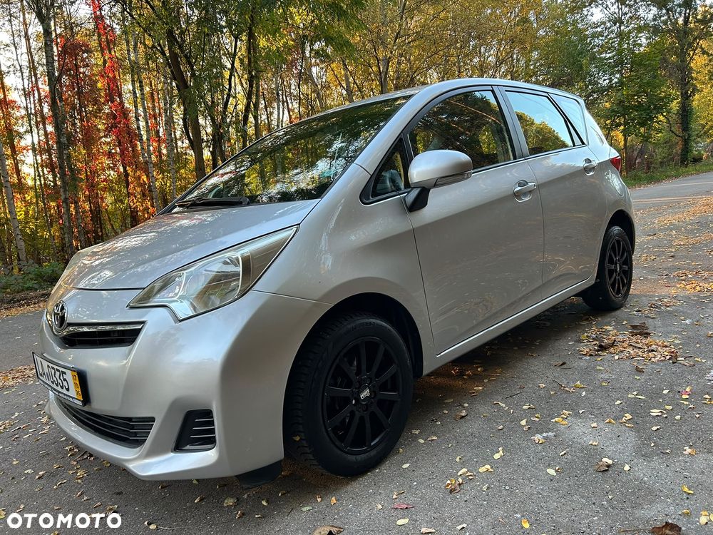 Toyota Verso S 1.33 Premium - 11
