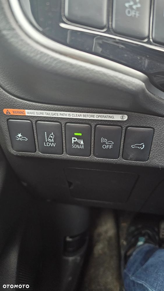 Mitsubishi Outlander PHEV Instyle NAVI + - 28