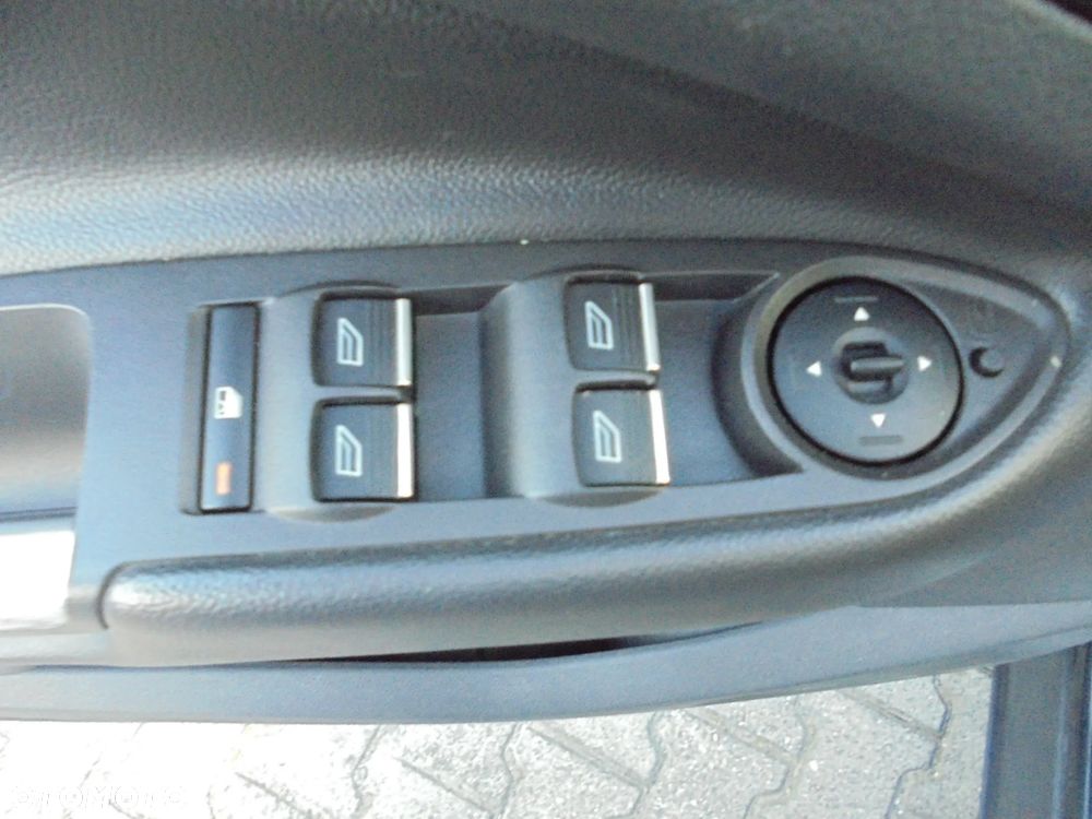 Ford Kuga 2.0 TDCi 4x2 Titanium - 9