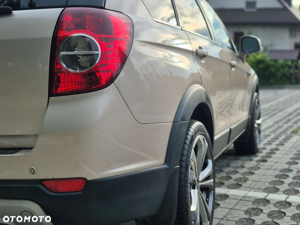 Chevrolet Captiva 2.2 TD AWD LTZ - 13