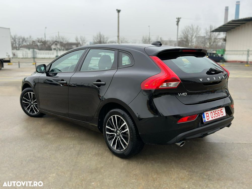 Volvo V40 D3 Plus - 3