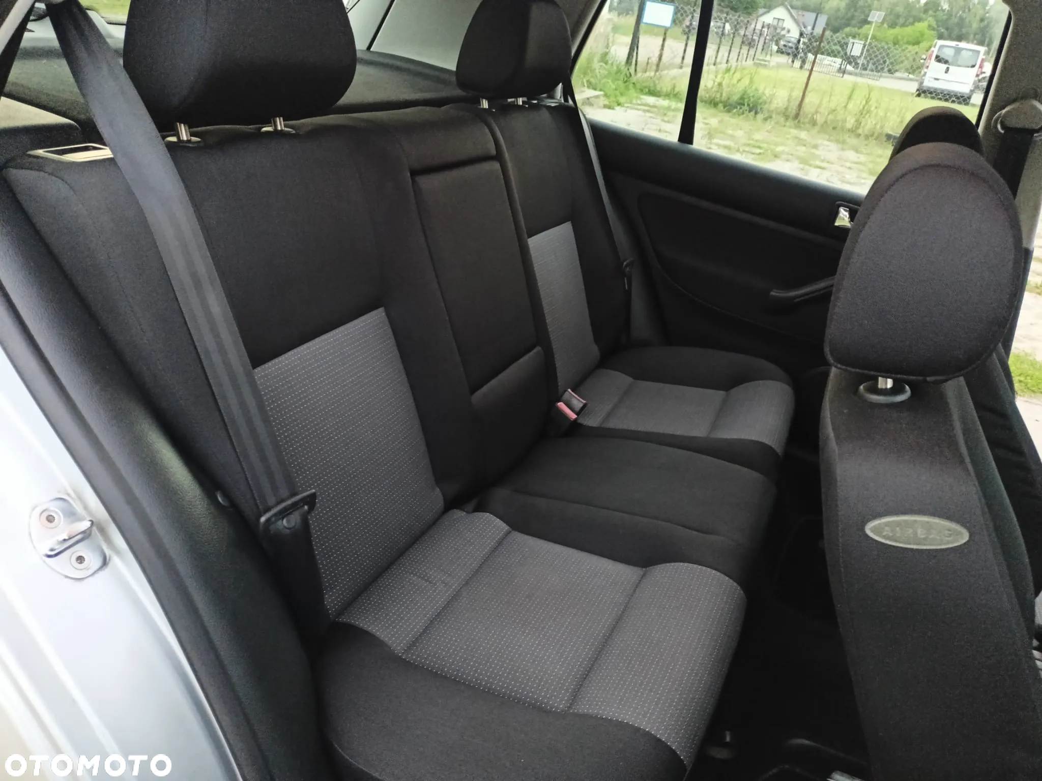 Volkswagen Golf IV 1.6 Comfortline - 26