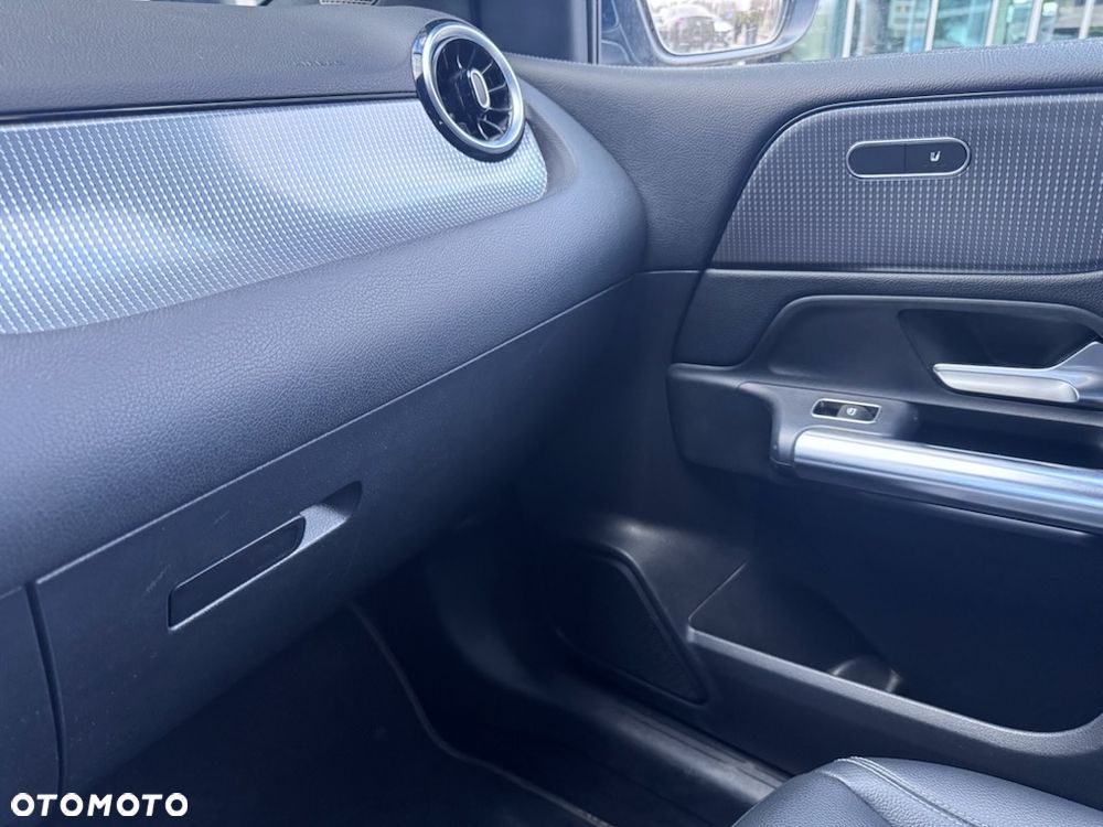 Mercedes-Benz Klasa B 200 d 8G-DCT - 22