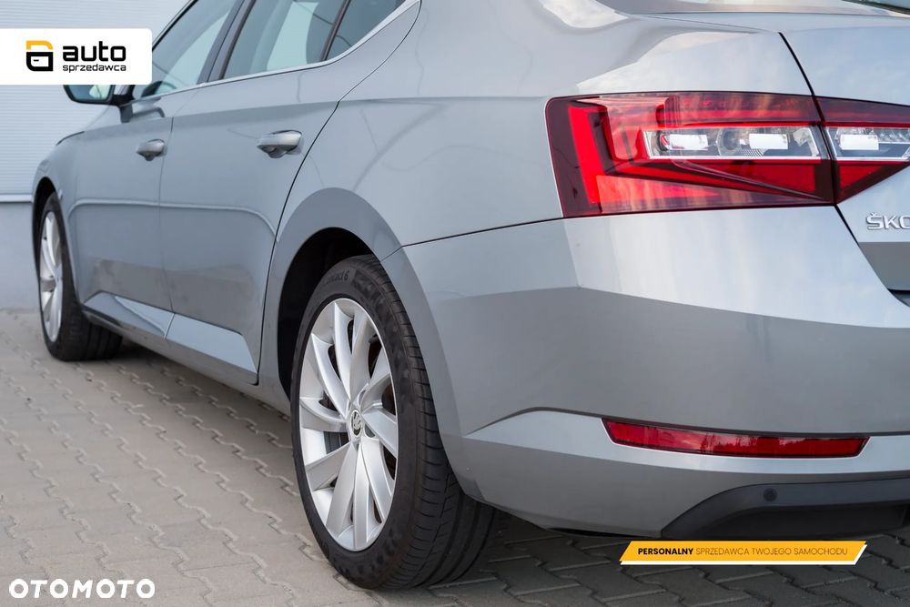 Skoda Superb 2.0 TDI Style DSG - 17