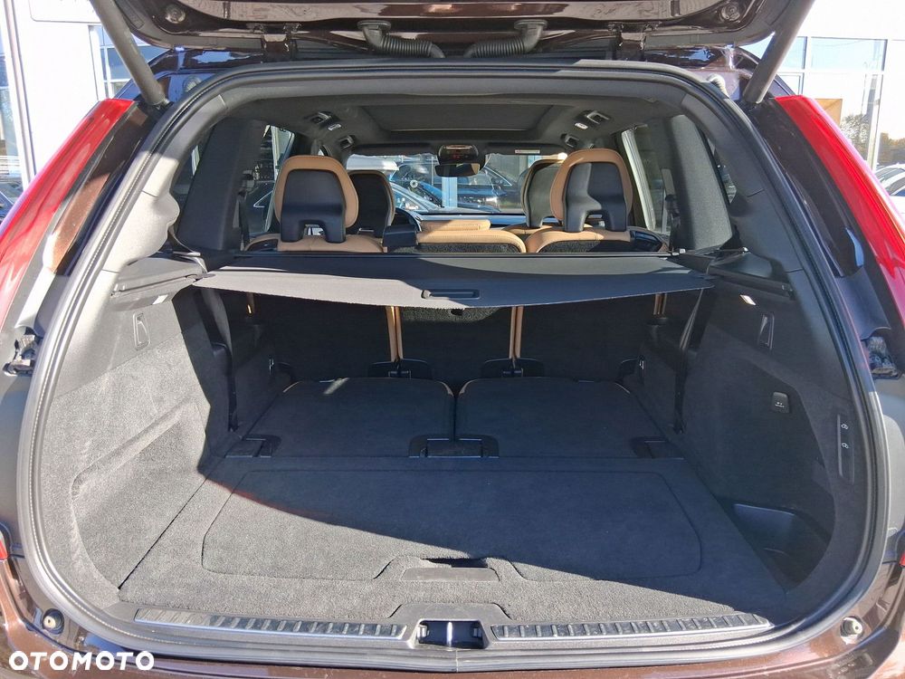 Volvo XC 90 - 28