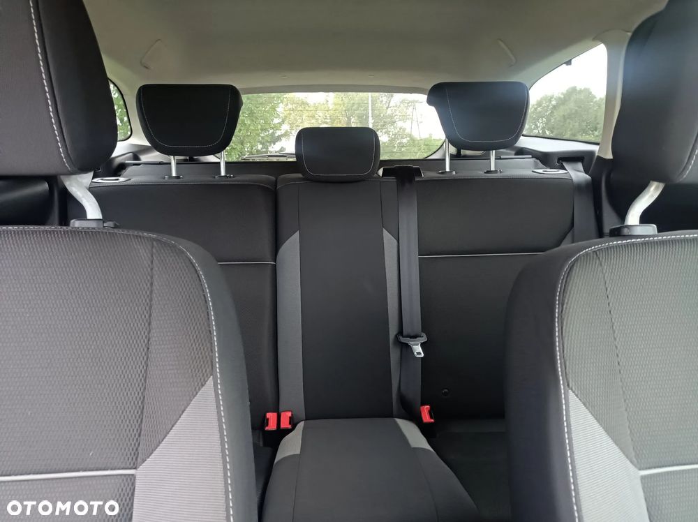 Ford Focus 1.6 TDCi DPF SYNC Edition - 11