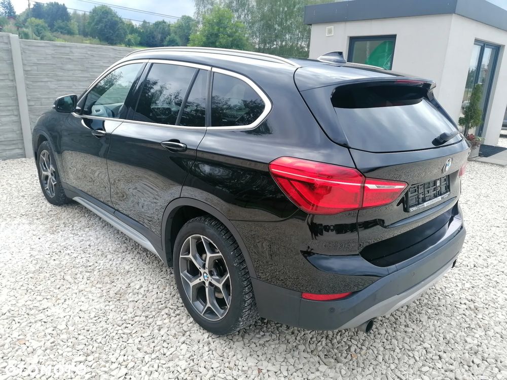 BMW X1 xDrive25i GPF xLine - 7