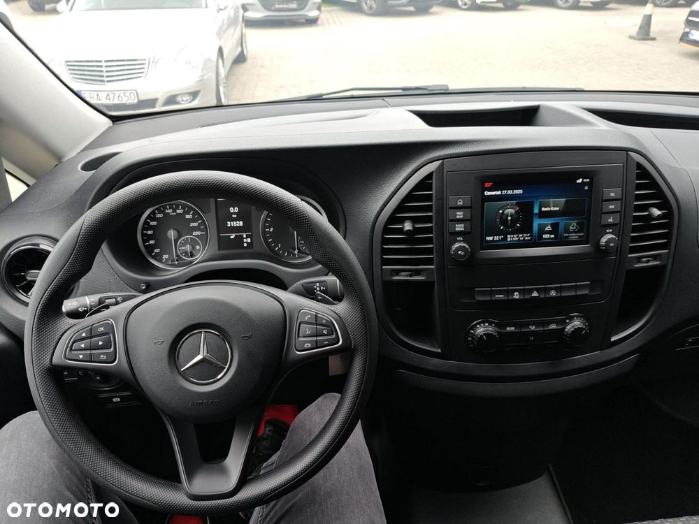 Mercedes-Benz Vito - 11