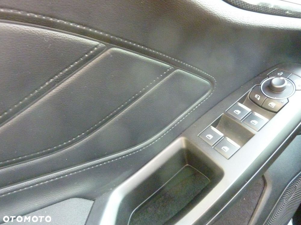 Ford Focus - 33