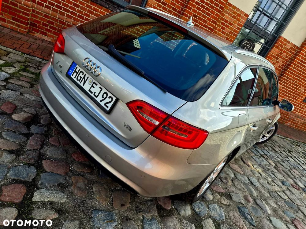 Audi A4 Avant - 27