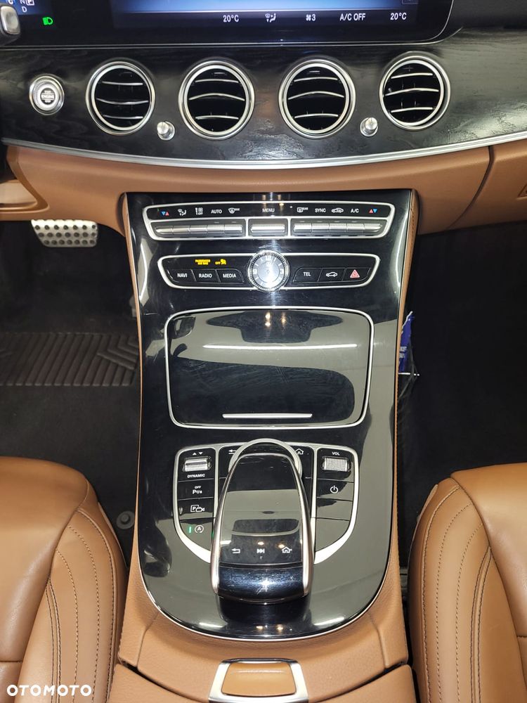 Mercedes-Benz Klasa E 220 d 9G-TRONIC - 15