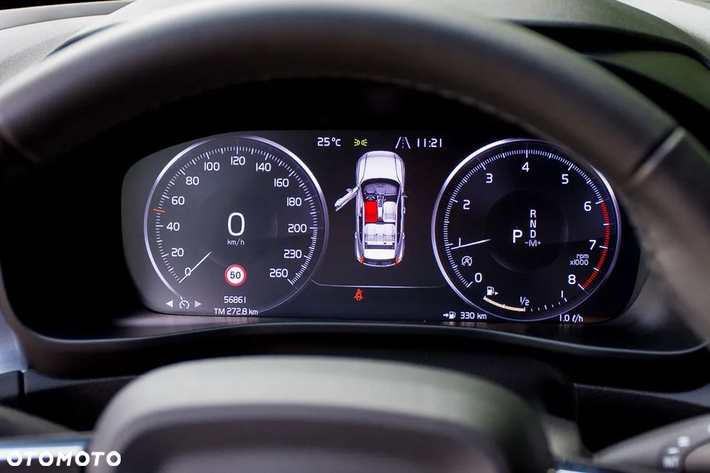 Volvo XC 40 T3 Momentum Pro - 23