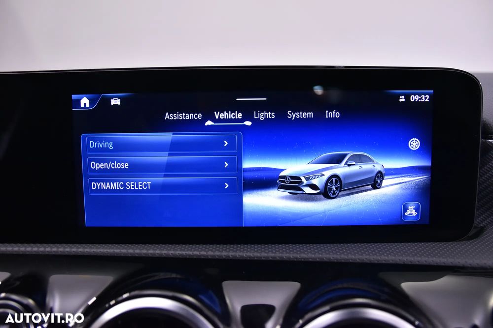 Mercedes-Benz A 200 d Sedan Aut. - 24