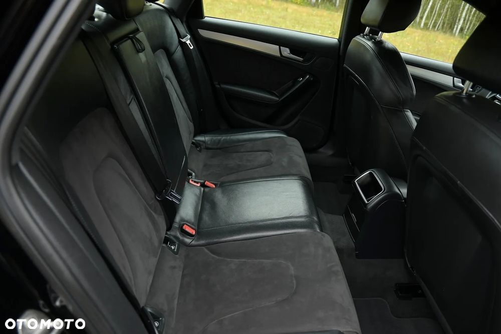 Audi A4 Limousine 1.8 TFSI S line Sportpaket - 26