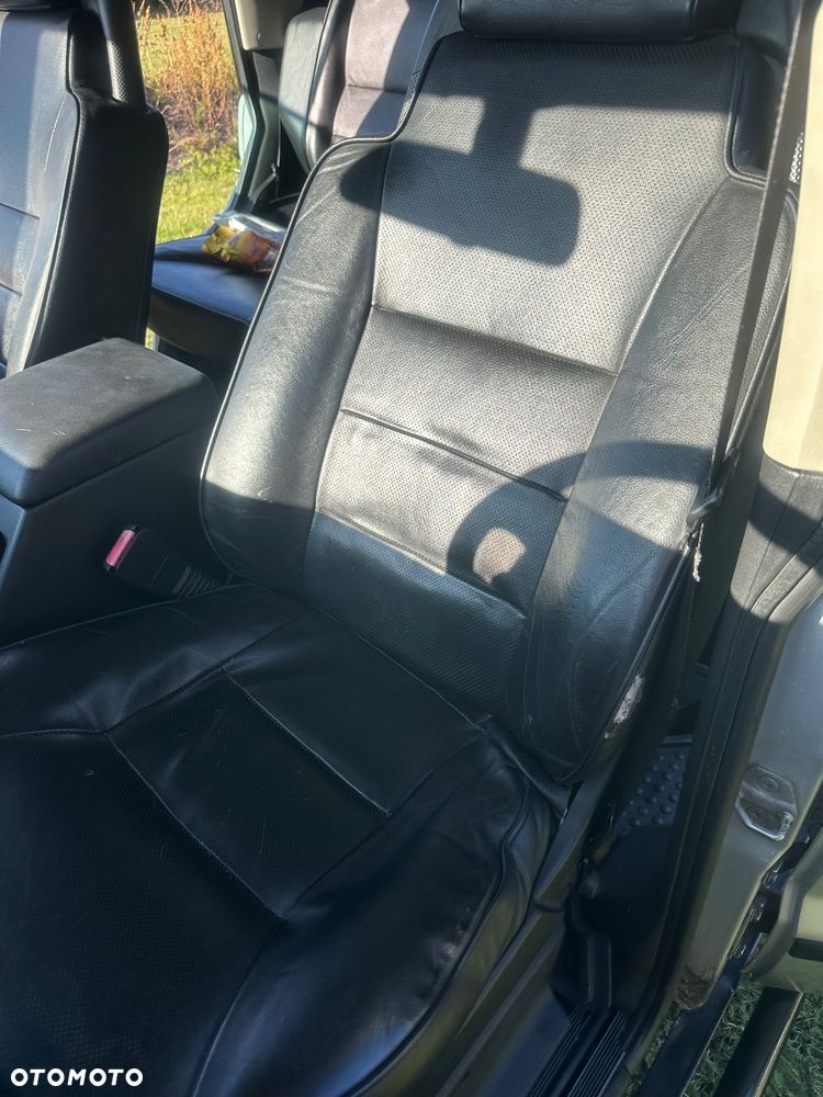 Land Rover Discovery - 30