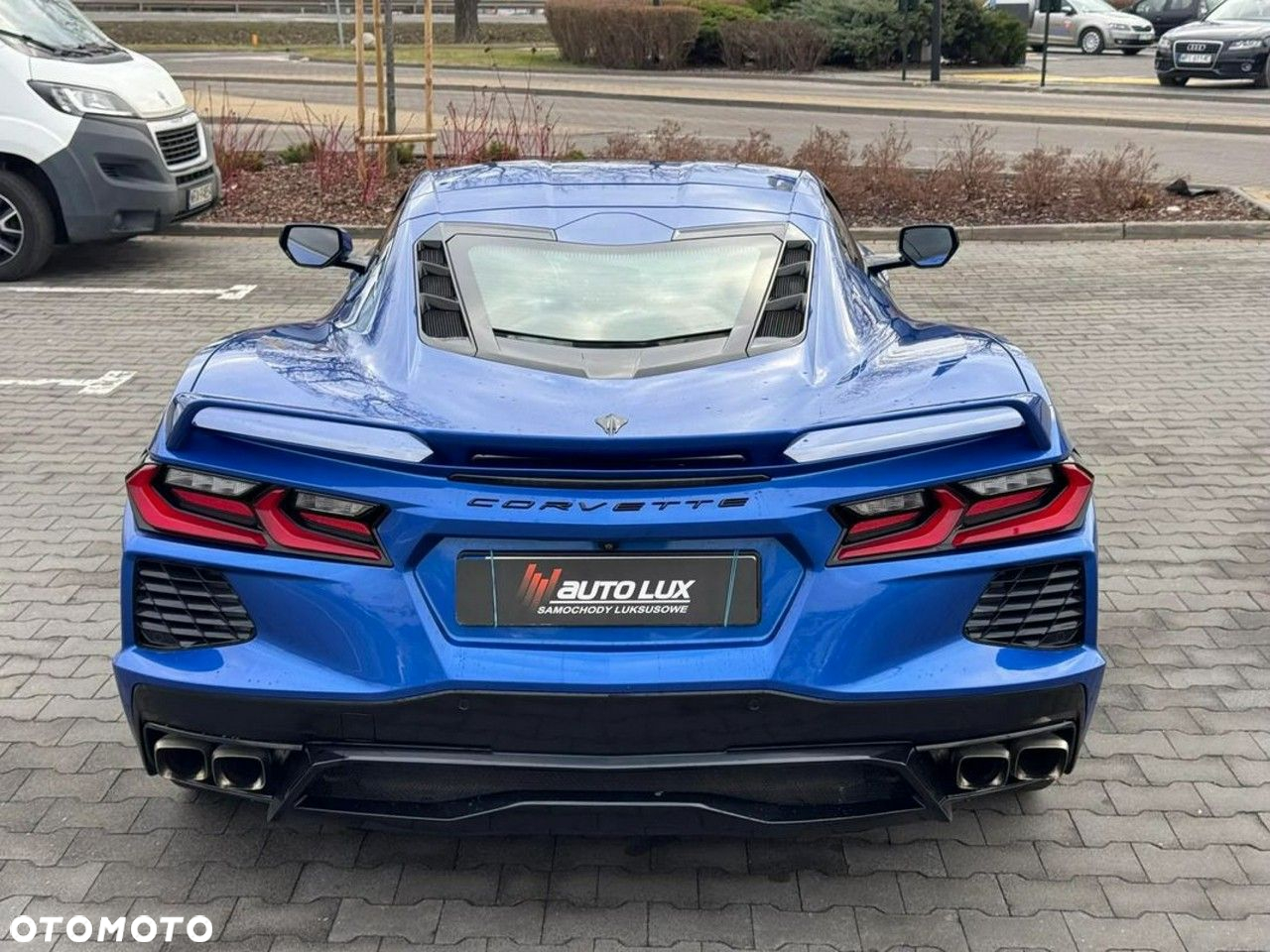 Chevrolet Corvette - 18