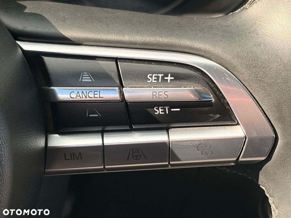 Mazda 3 e-SKYACTIV-G 122 M HYBRID HOMURA - 8