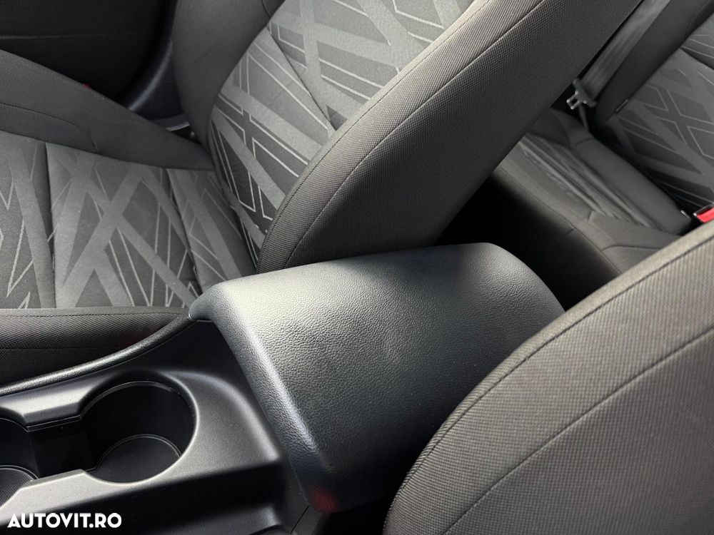 Kia Ceed - 22