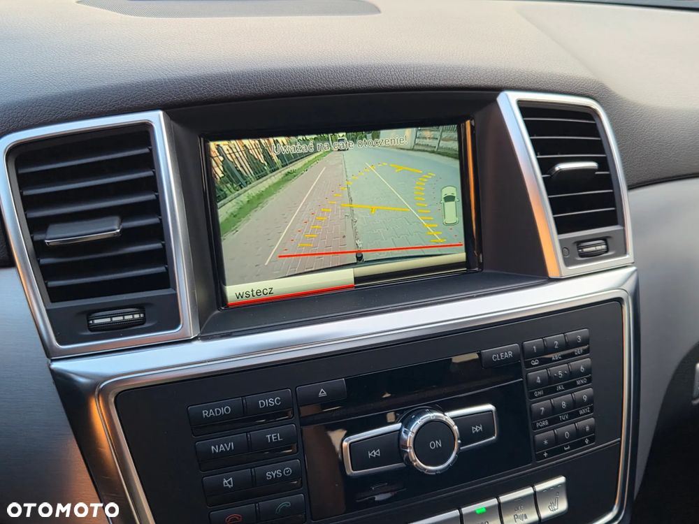 Mercedes-Benz ML 350 BlueTEC 4-Matic - 11