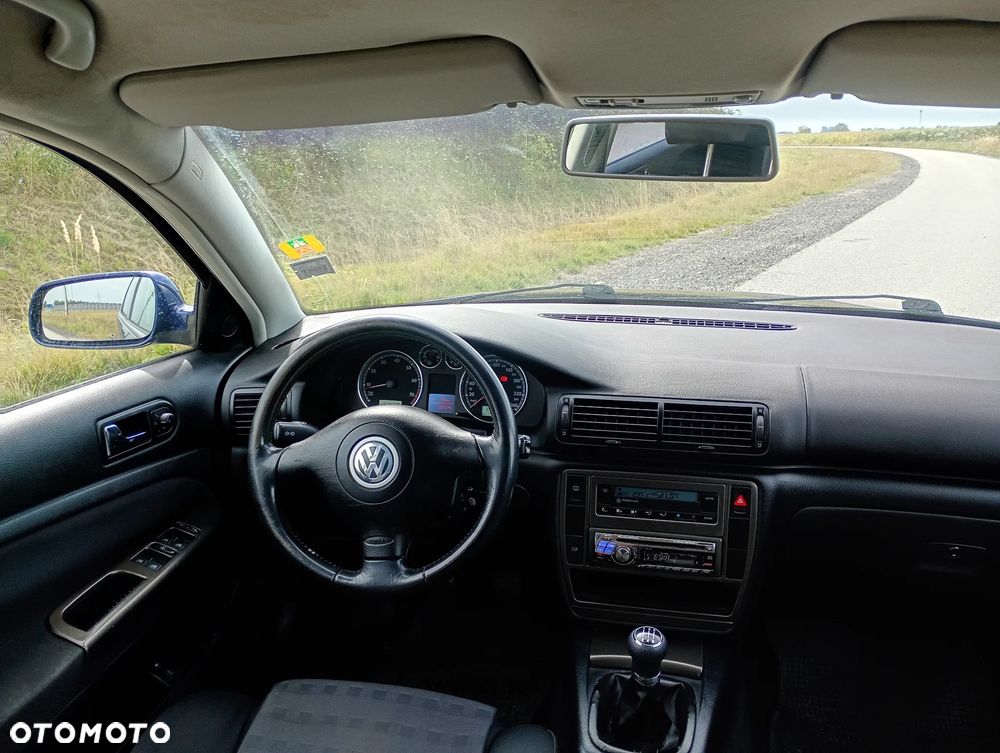 Volkswagen Passat - 7