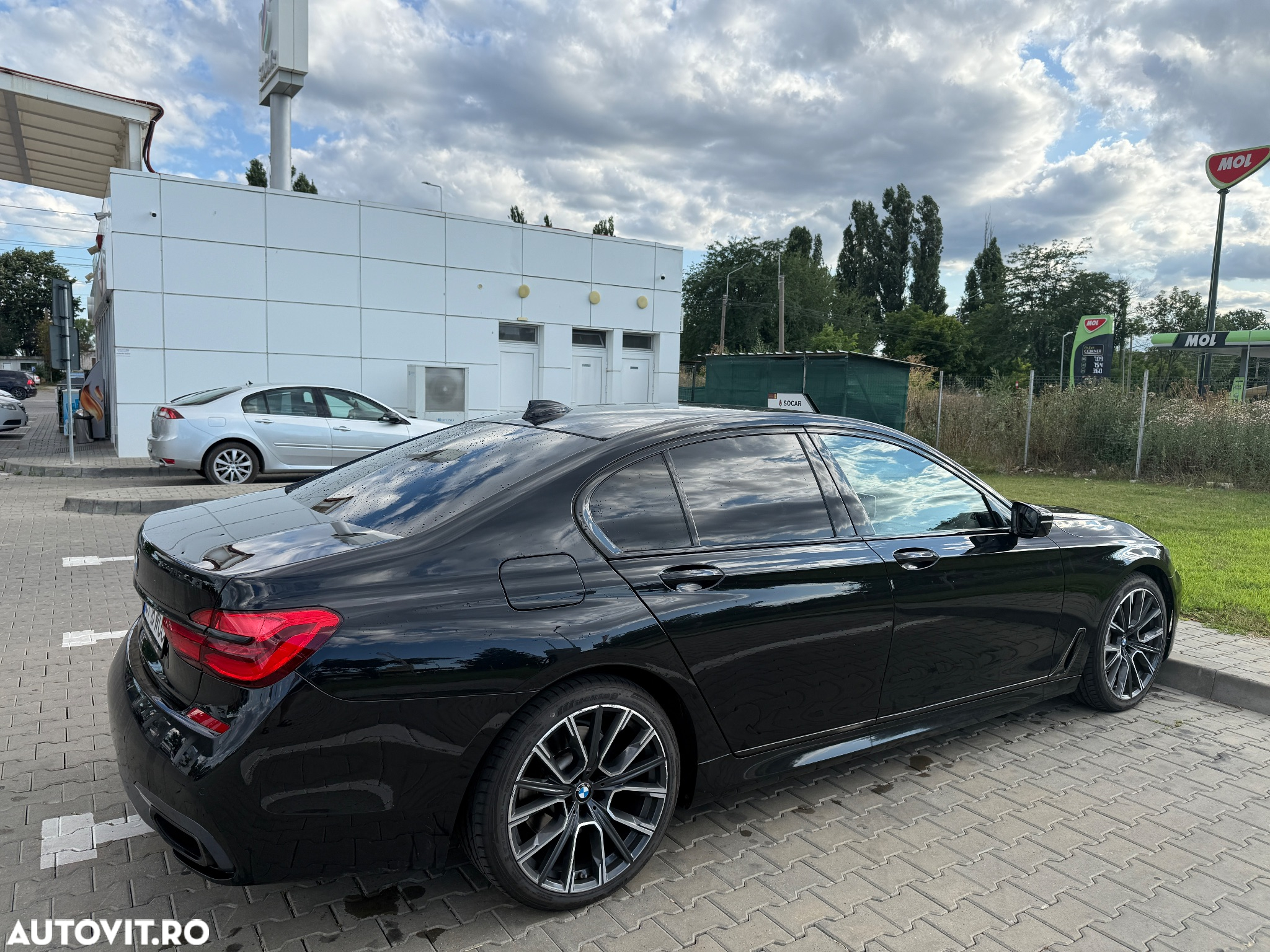 BMW Seria 7 730d xDrive MHEV - 5