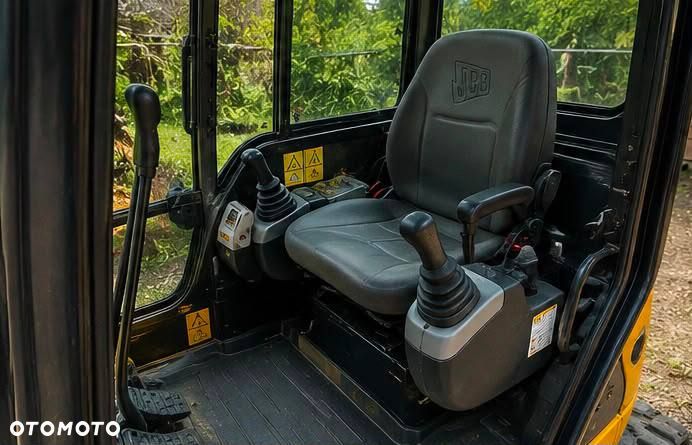 JCB 8018 - 2