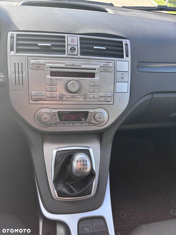 Ford Kuga 2.0 TDCi Titanium FWD - 21