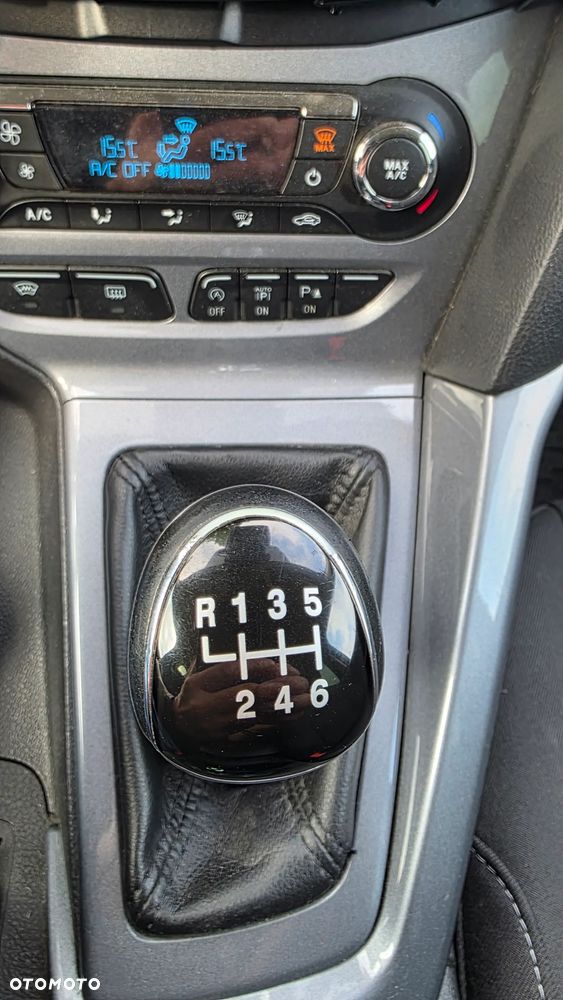 Ford Focus - 25