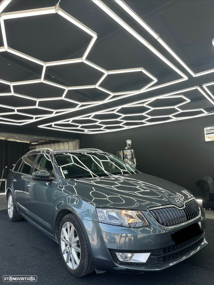 Skoda Octavia Break 1.6 TDi Style DSG - 4