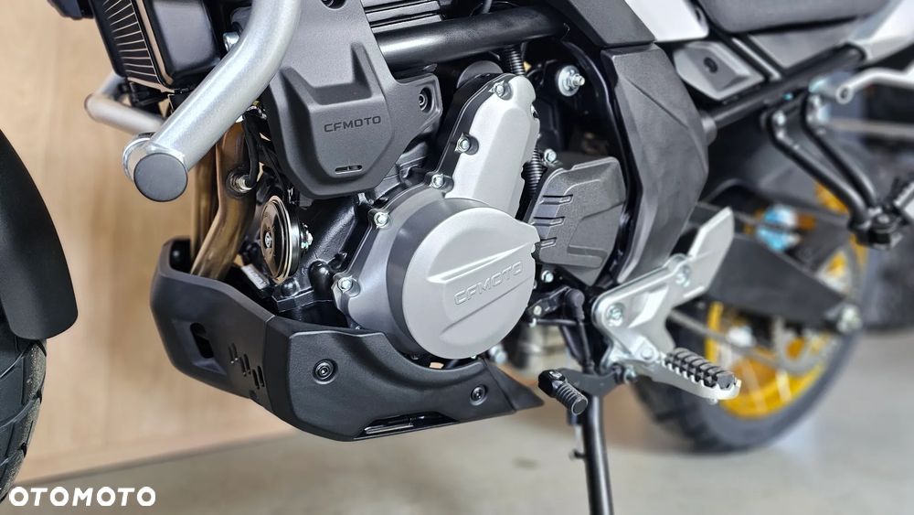 CFMoto 700MT - 11