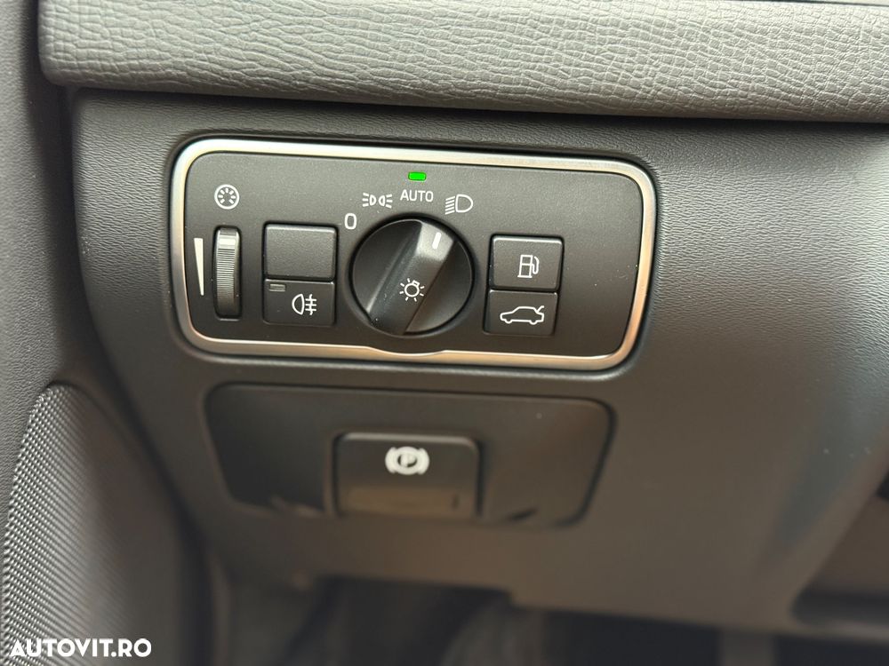 Volvo XC 60 D4 Momentum - 23