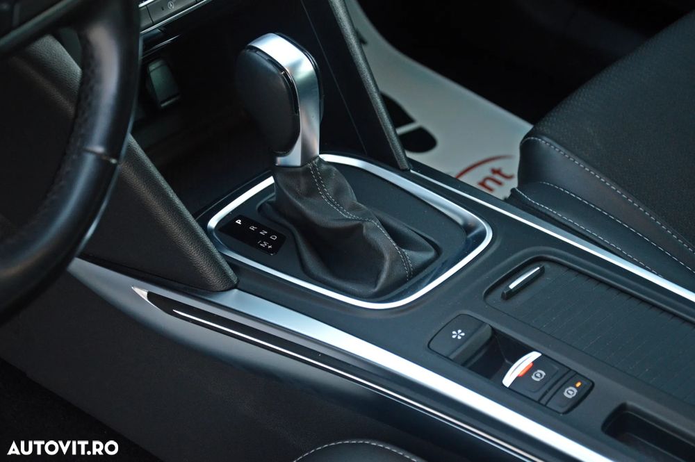 Renault Megane BLUE dCi 115 EDC INTENS - 30