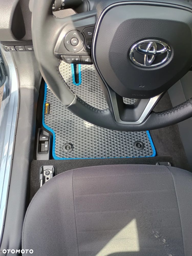 Toyota Corolla 1.8 Hybrid Comfort - 19
