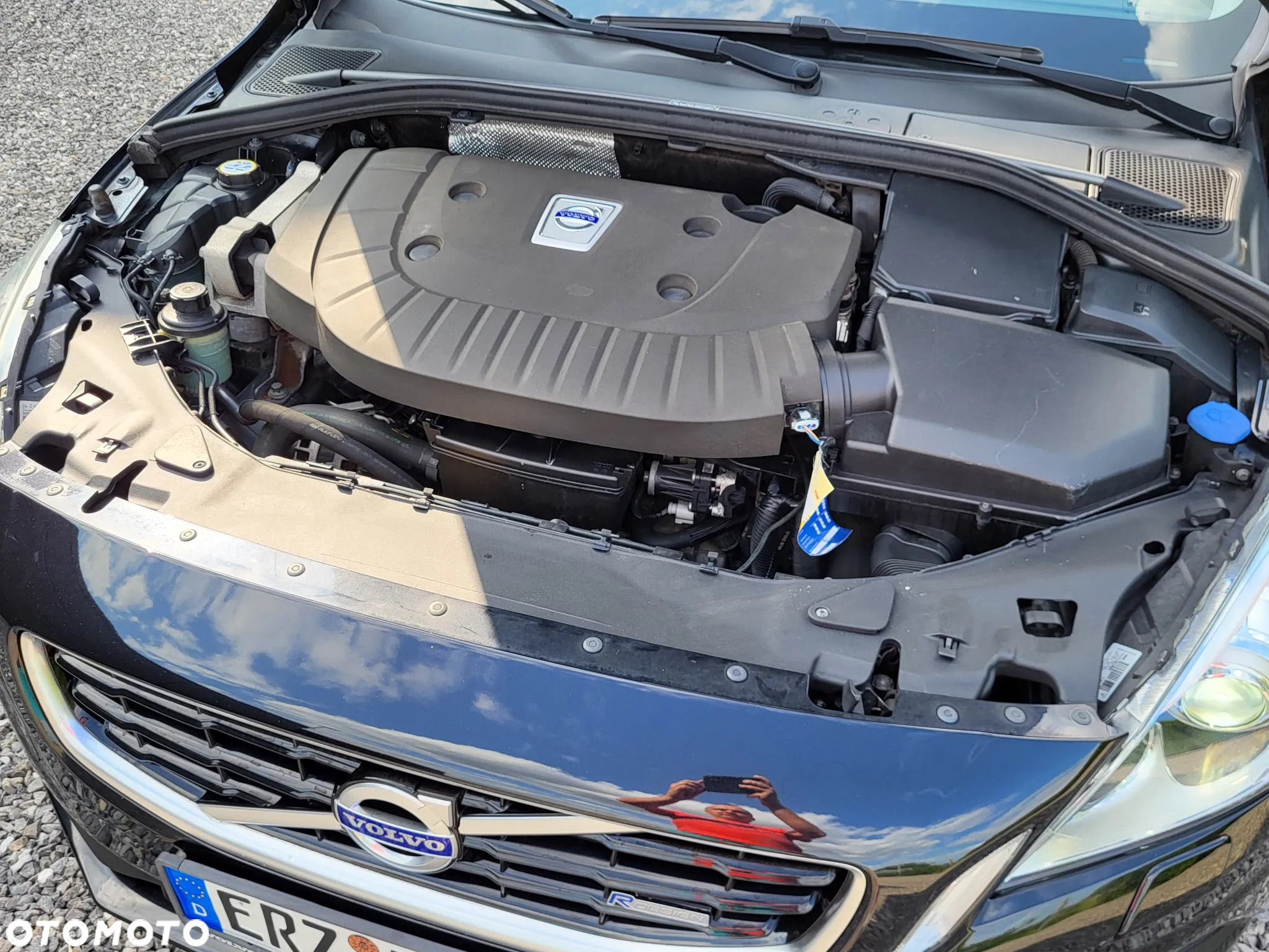 Volvo S60 D4 R-Design - 12
