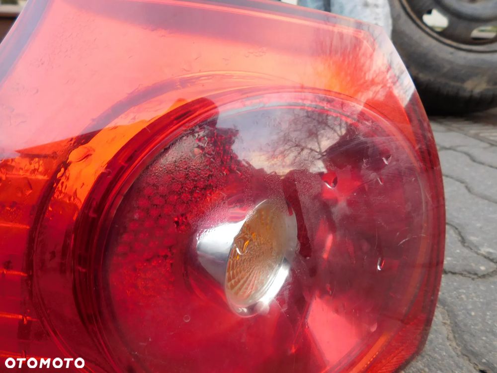 lampa lewa tył VW GOLF V hb Europa wkład oprawka - 2