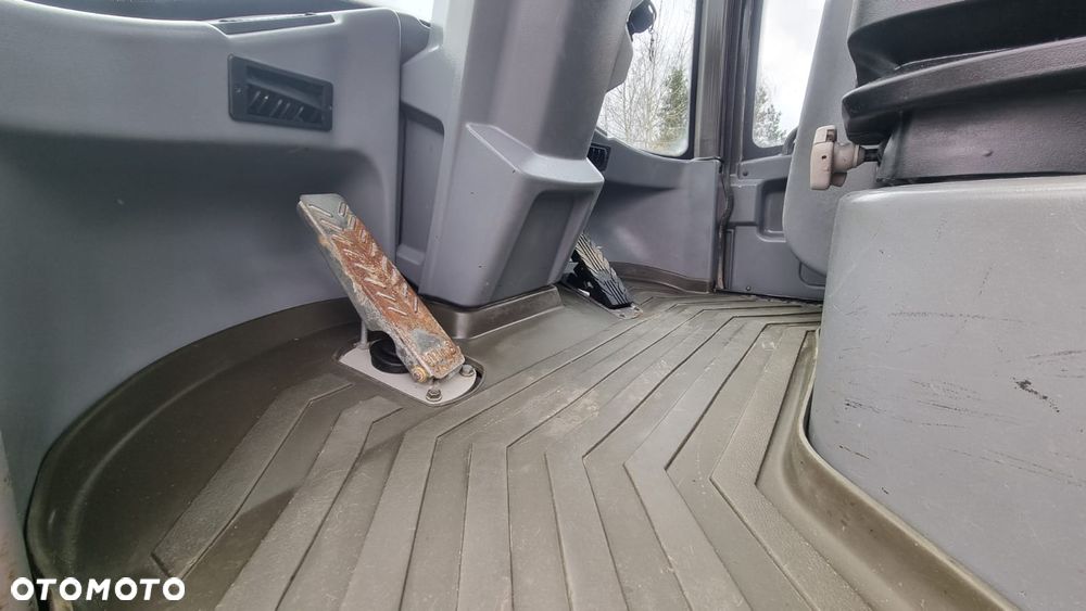 Volvo L30G/Maszyna sprowadzona/ 4749h/ - 17