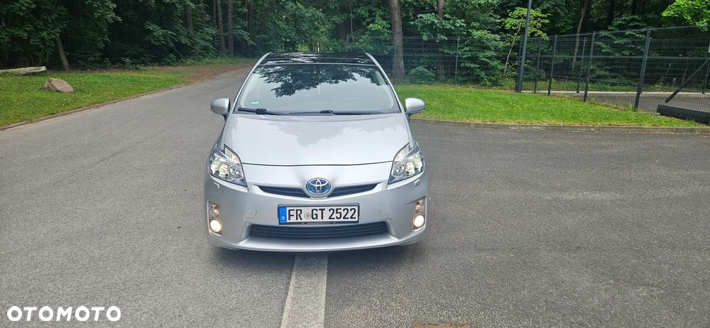 Toyota Prius (Hybrid) Executive - 5
