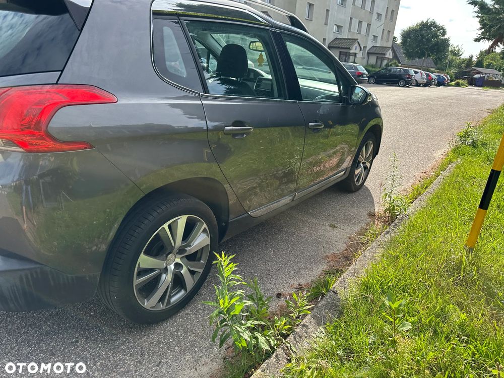 Peugeot 2008 1.2 Pure Tech Active S&S - 12