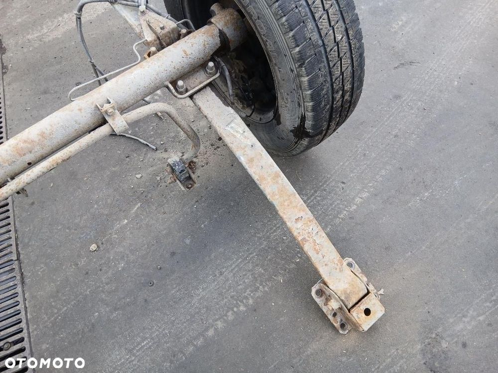 BELKA TYŁ NA PRZYCZEPKE OPEL MOVANO A - 2