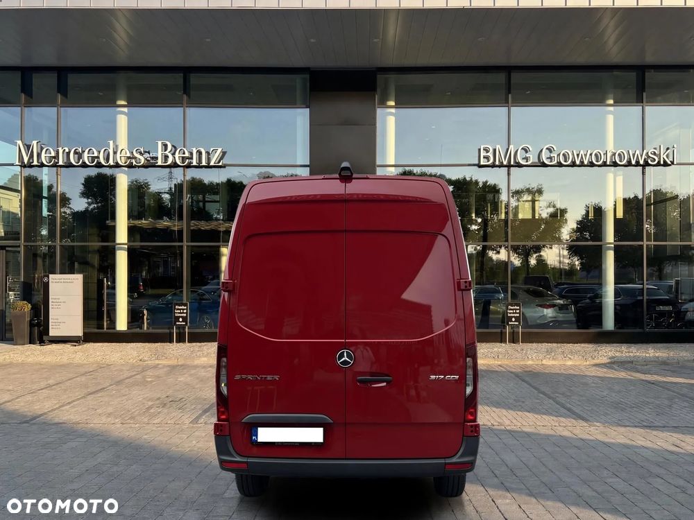 Mercedes-Benz Sprinter 317 - 8