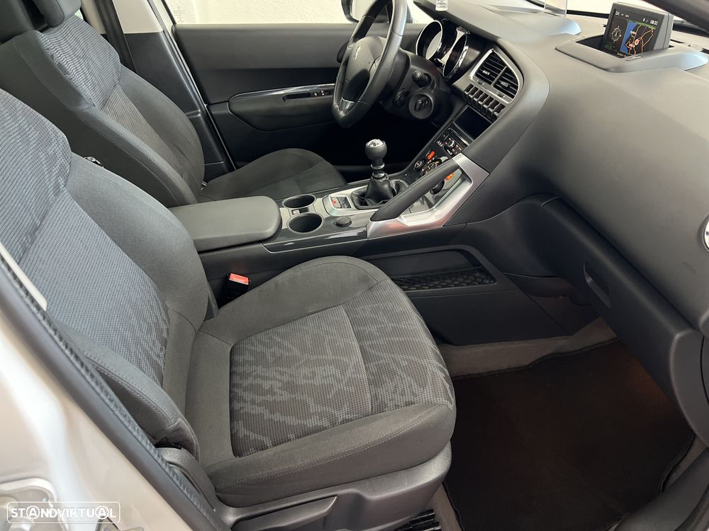 Peugeot 3008 1.6 HDi Allure - 22