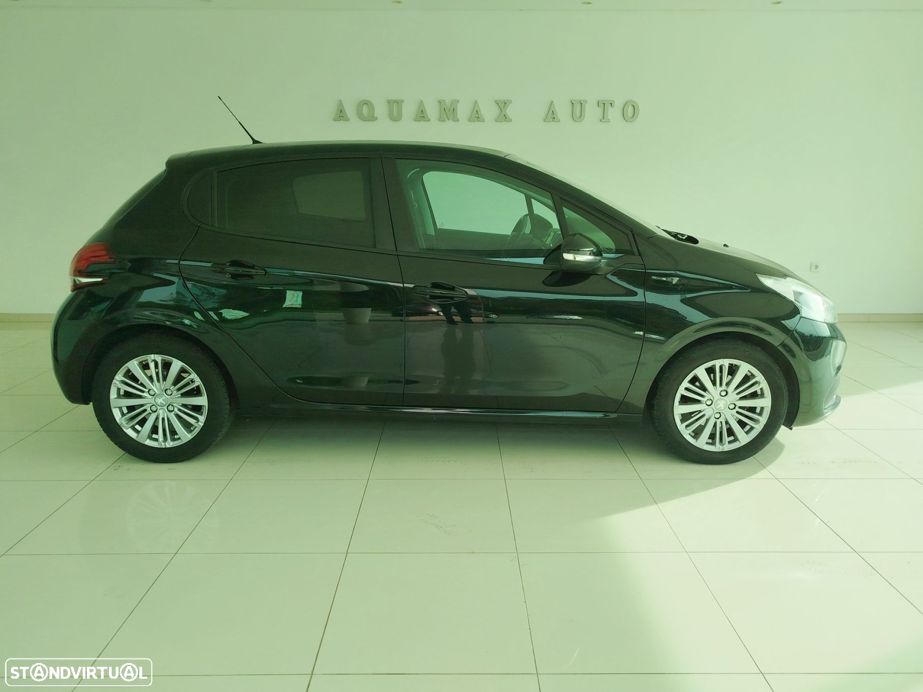 Peugeot 208 1.5 BlueHDi Signature - 10