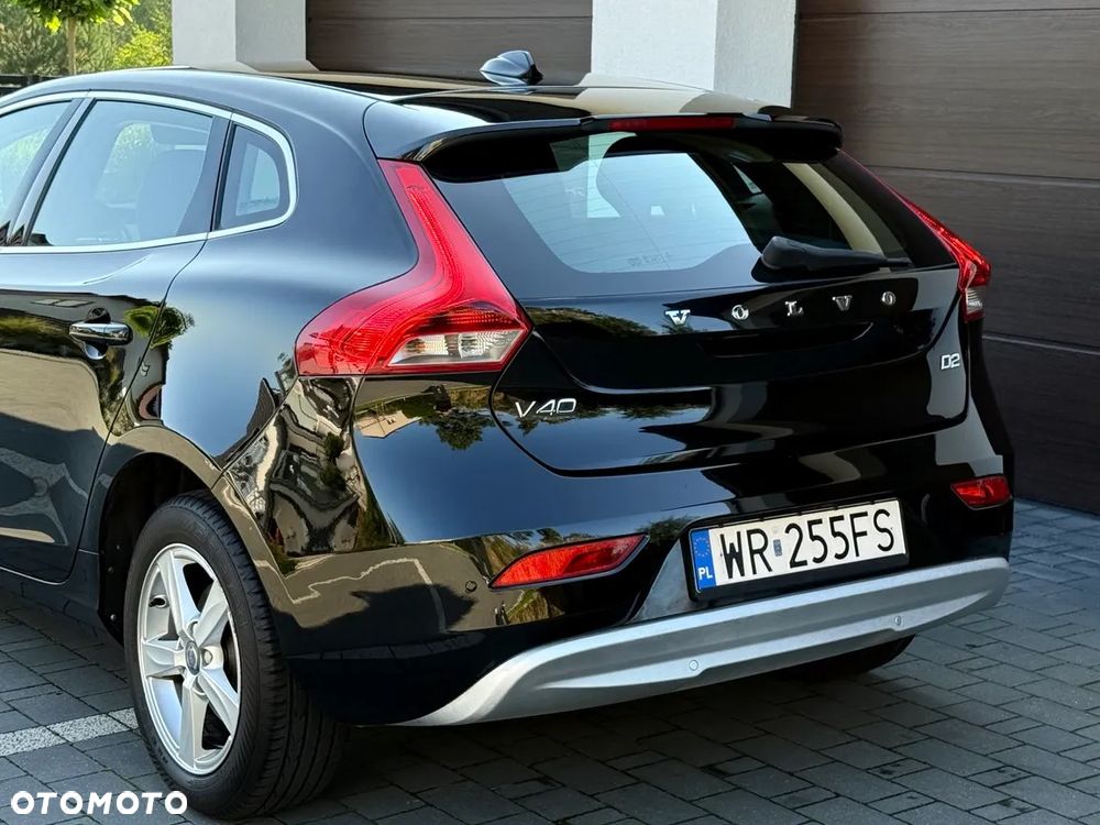 Volvo V40 D2 Drive-E Momentum - 28